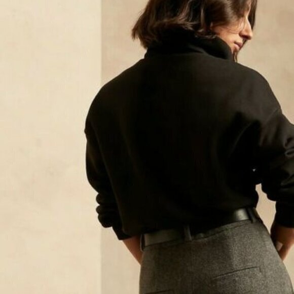 Banana Republic Funnel-Neck Sweatshirt Black - Picture 2 of 12